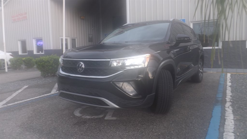 2022 Volkswagen Taos SE