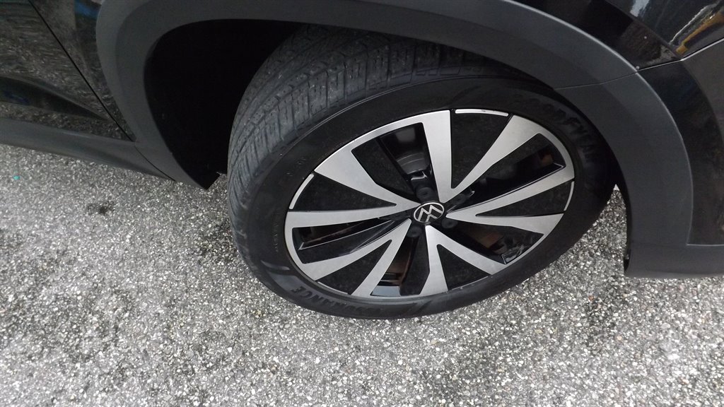2022 Volkswagen Taos SE - Photo 17