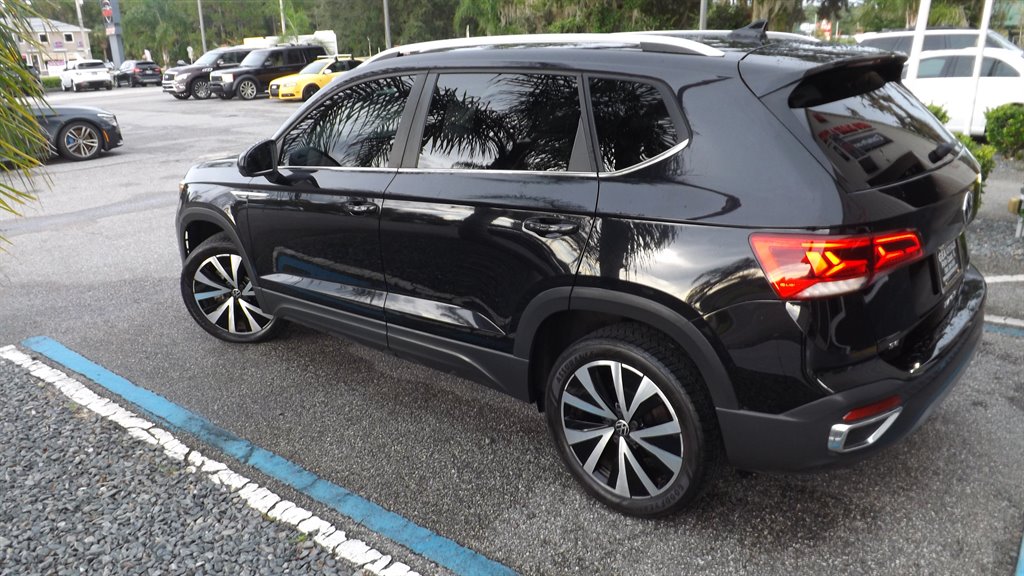 2022 Volkswagen Taos SE - Photo 11