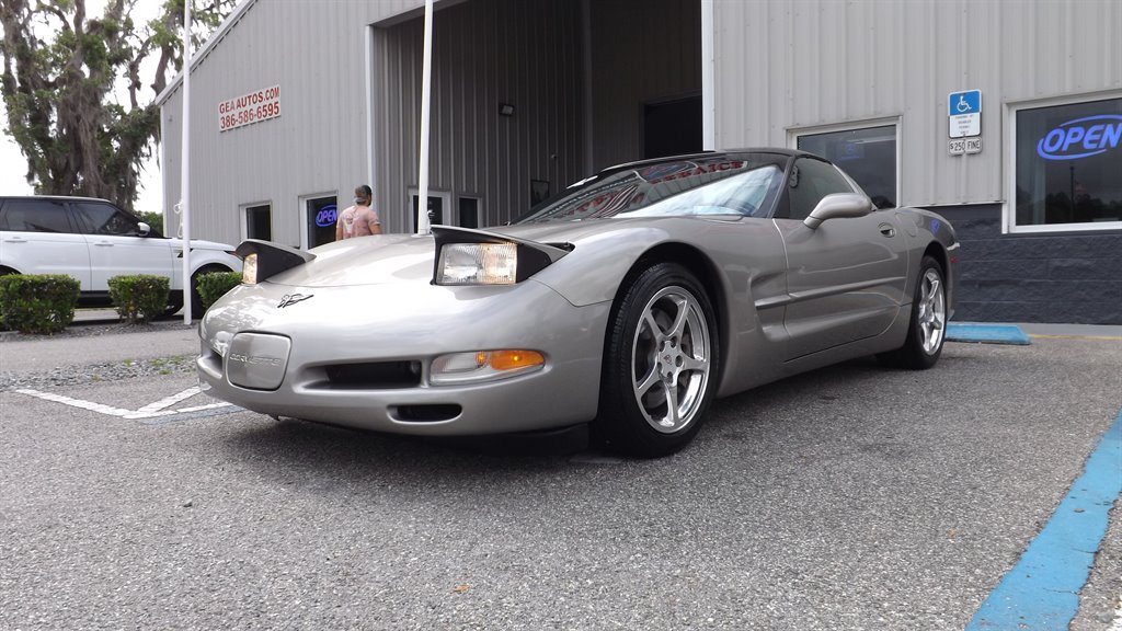 2002 Chevrolet Corvette Base