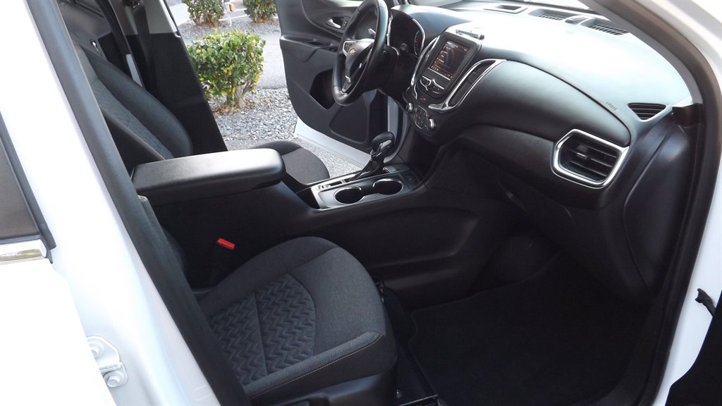 2024 Chevrolet Equinox LT - Photo 16