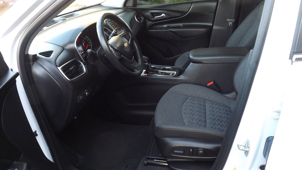 2024 Chevrolet Equinox LT - Photo 11