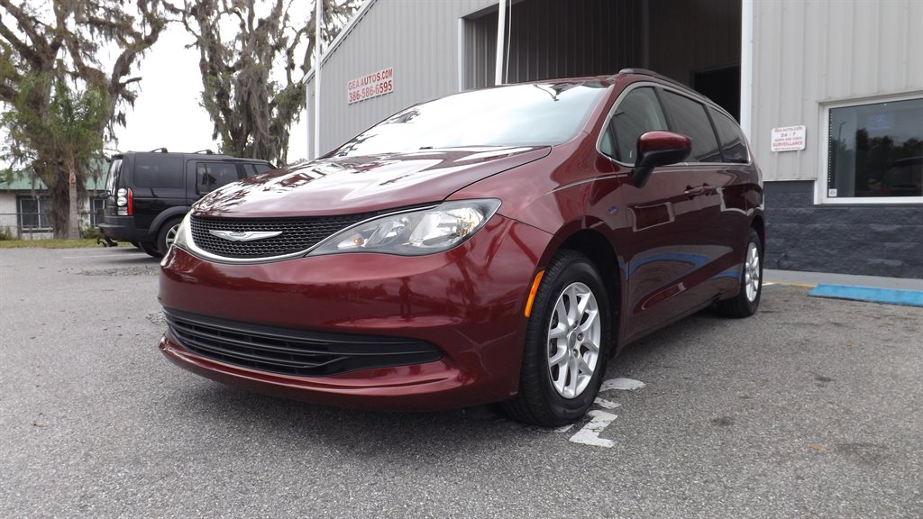 2020 Chrysler Voyager LXI