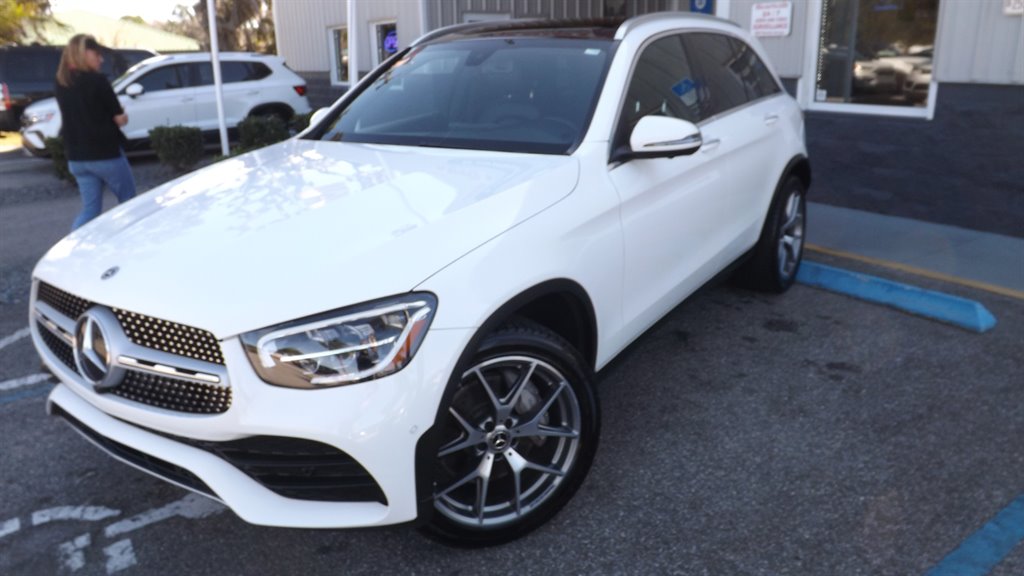 2020 Mercedes-Benz GLC GLC300's photo